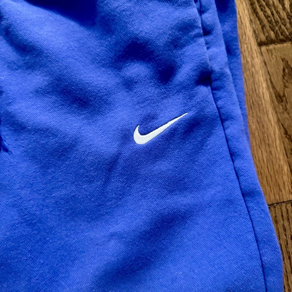 NIKE Phoenix Fleece Women's High-Waisted Jogger Sweatpants - Picture 4 of 7